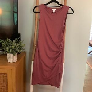 Nordstrom Leith dress. Bodycon style and comfortable. Size S.